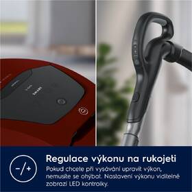 Podlahový vysavač Electrolux PD82-ANIMA červená barva
