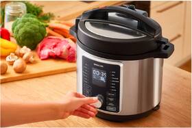 Tlakový hrnec Sencor SPR 6600SS-CZE2 nerez

 obrázek produktu 9 z 14