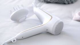 Fén Philips HP8232/00 bílá barva
