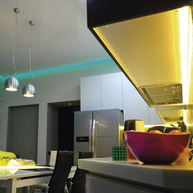 LED pásek EMOS GoSmart 11 W, 450 lm, Wi-Fi RGBCCT, 2 m 

 obrázek produktu 2 z 6