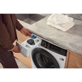 Pračka Electrolux EW8F4414GUC bílá barva
