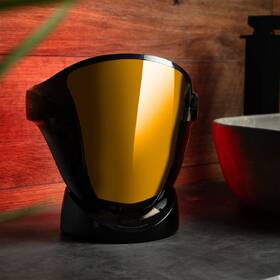 LED maska PALSAR7 na obličej a krk s nabíjecí stanicí černá/zlatá

 obrázek produktu 4 z 8