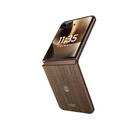 Mobilní telefon Motorola Razr 70 Ultra 5G 16 GB / 512 GB hnědý

 obrázek produktu 12 z 21