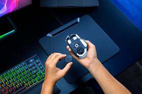 Myš Razer Basilisk V4 Pro bílá

 obrázek produktu 11 z 14