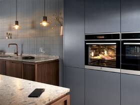 Trouba Electrolux EOB7S31X nerez
