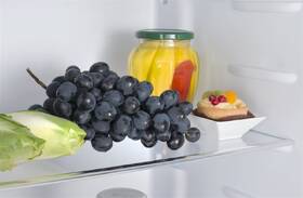 Chladnička s mrazničkou Amica KGCR 387100 B béžová barva
