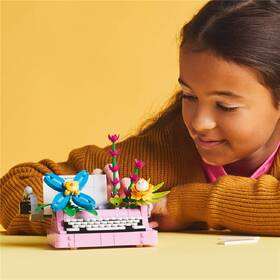 Stavebnice LEGO® Creator 3 v 1 31169 Psací stroj s květinami 

 obrázek produktu 6 z 9