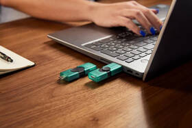 USB Flash Kingston DataTraveler Duo G2 256GB zelený

 obrázek produktu 6 z 14