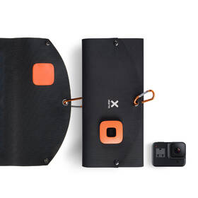 Solární panel Xtorm SolarBooster 21W černá barva
