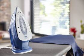 Žehlička Tefal FV5735E0 modrá barva
