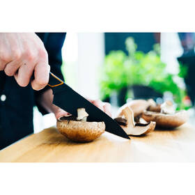 Nůž Fiskars kuchařský 15 cm 

 obrázek produktu 2 z 2