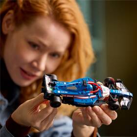 Stavebnice LEGO® Speed Champions 77246 Závodní auto Visa Cash App RB VCARB 01 F1® 

 obrázek produktu 5 z 9