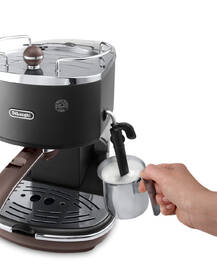 Pákový kávovar De'Longhi ECOV311.BK černý

 obrázek produktu 3 z 12