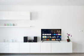 Televize TCL 40S5200 
