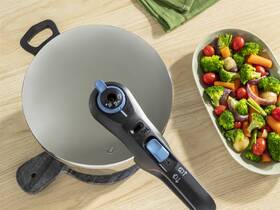 Tlakový hrnec Tefal P2580701, 6 l nerez

 obrázek produktu 5 z 16