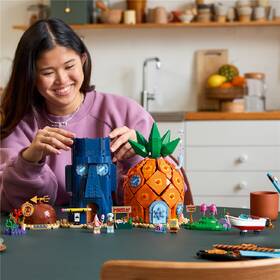 Stavebnice LEGO® Icons 11386 Spongebob v kalhotách: Zátiší Bikin 

 obrázek produktu 2 z 6