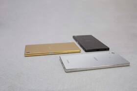 Mobilní telefon Sony Premium (E6853) černý

 obrázek produktu 3 z 3