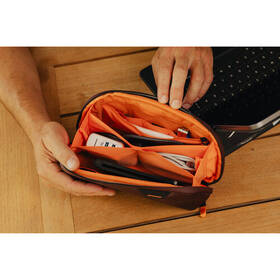 Pouzdro Peak Design Tech Pouch Small 1L vínové

 obrázek produktu 3 z 5