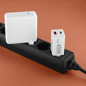 Nabíječka do sítě Hama GaN USB-C + USB-A, PD/QC, 45 W bílá

 obrázek produktu 7 z 7