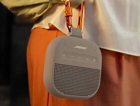 Přenosný reproduktor Bose Soundlink Micro 2nd Gen hnědý

 obrázek produktu 8 z 10