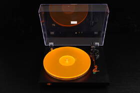 Gramofon Fosi Audio Luna 3 černý/oranžový

 obrázek produktu 3 z 15