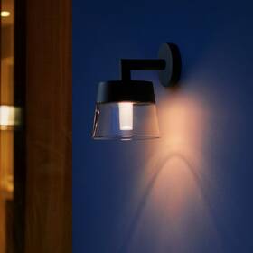 Nástěnné svítidlo Philips Attract White and Color Ambiance černé

 obrázek produktu 2 z 5