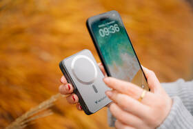 Powerbanka Verbatim Charge 'n' Go se stojánkem 10000 mAh šedá

 obrázek produktu 3 z 5