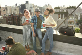 Přenosný reproduktor JBL Boombox 2 černá barva
