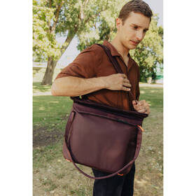 Taška Peak Design Everyday Tote 15L (v2) vínová

 obrázek produktu 5 z 8