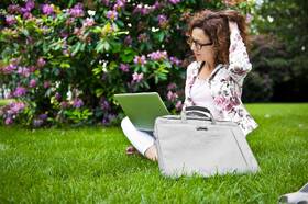 Brašna na notebook GoGEN SOFIA 15,6" šedá

 obrázek produktu 8 z 8