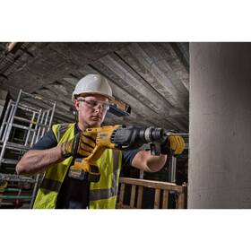 Kladivo Dewalt DCH133M1 (s baterií) 

 obrázek produktu 2 z 2