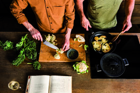 Nůž Fiskars velký kuchařský, 20 cm 

 obrázek produktu 2 z 4