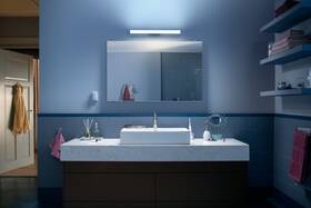 Nástěnné svítidlo Philips Adore White Ambiance nad zrcadlo, 67cm bílé

 obrázek produktu 5 z 8