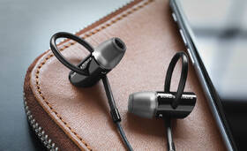 Sluchátka Bowers & Wilkins C5 Series 2 černá

 obrázek produktu 8 z 10