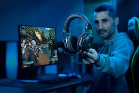 Headset Razer BlackShark V2 + USB Mic Enhancer černý

 obrázek produktu 7 z 11