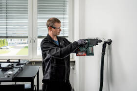 Kladivo Metabo KH 18 LTX BL 24 (bez baterie) 601713840 

 obrázek produktu 2 z 3