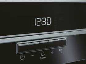 Trouba AEG BEE542320M nerez

 obrázek produktu 3 z 13