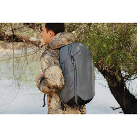 Batoh Peak Design Travel Backpack 30L modrý

 obrázek produktu 5 z 7