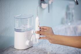 Ústní sprcha Philips HX3911/40 bílá

 obrázek produktu 5 z 9