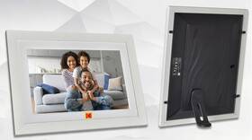 Elektronický fotorámeček Kodak RCF-1018W bílý

 obrázek produktu 1 z 4