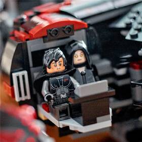 Stavebnice LEGO® Star Wars™ 75389 Temný Falcon 

 obrázek produktu 2 z 9