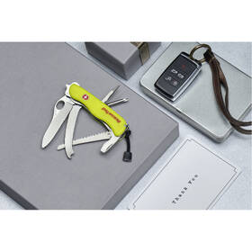 Nůž kapesní Victorinox RescueTool 0.8623.MWN 111mm 

 obrázek produktu 2 z 2