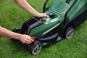 Sekačka Bosch CityMower 18V-32-300 (s baterií) 

 obrázek produktu 3 z 4