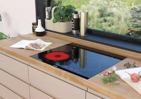 Sklokeramická varná deska Gorenje CT43SC černá

 obrázek produktu 5 z 6