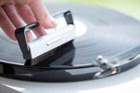 Kartáček Pro-Ject Brush It stříbrný

 obrázek produktu 6 z 6