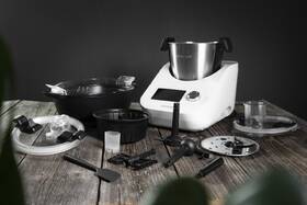Varný robot Concept RM9000 bílá barva
