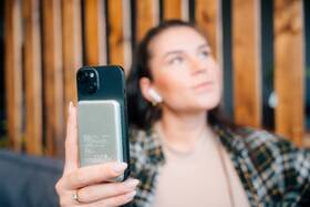 Powerbanka Verbatim Charge 'n' Go 5000 mAh zelená

 obrázek produktu 4 z 6