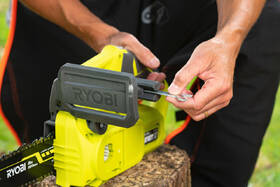 Řetězová pila Ryobi RY18CS20A-0 (bez baterie) 

 obrázek produktu 3 z 5