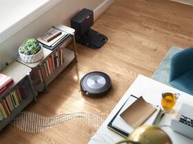 Robotický vysavač iRobot Roomba j7+ černý

 obrázek produktu 35 z 41