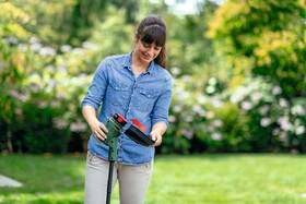 Strunová sekačka Bosch EasyGrassCut 26 0.600.8C1.J01 

 obrázek produktu 1 z 2
